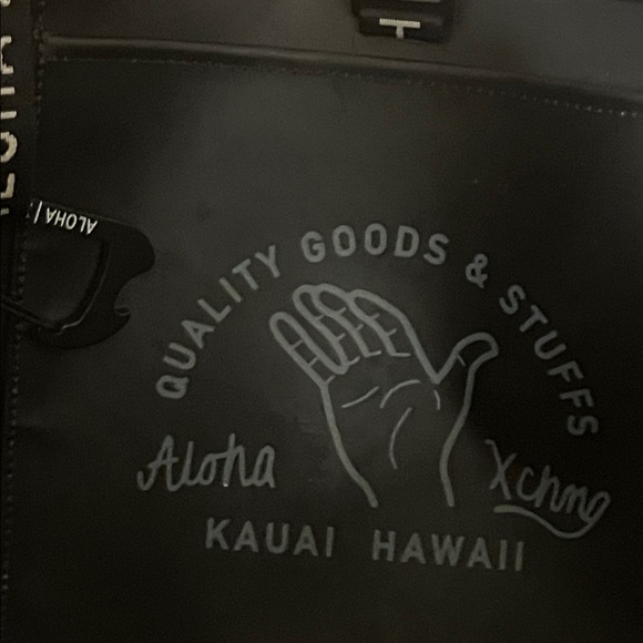 ALOHA XCHNG  Black Tote - Picture 6 of 11